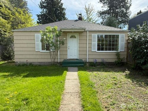12018 Sand Point Way Ne, Seattle, WA, 98125-5839 | Card Image