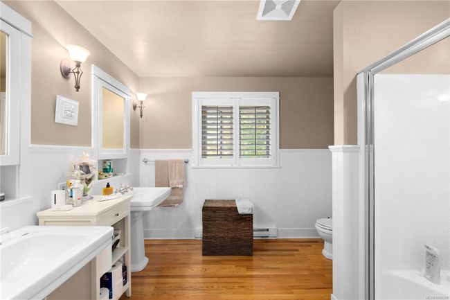 3935 Tudor Ave, House other with 4 bedrooms, 3 bathrooms and 2 parking in Saanich BC | Image 20