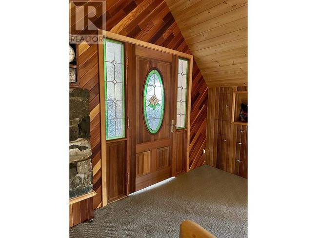 20101 20 Highway, House other with 3 bedrooms, 3 bathrooms and null parking in Nimpo Lake BC | Image 33