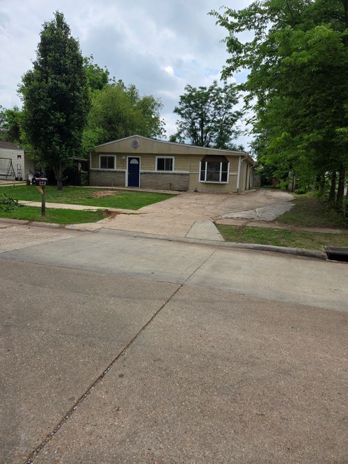 1223 Norris Dr, Bossier City, LA, 71111-2730 | Card Image