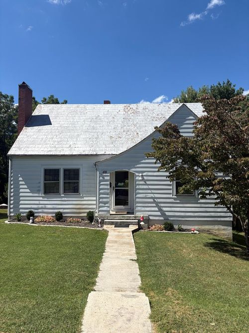 430 W North St, Wytheville, VA, 24382-2219 | Card Image