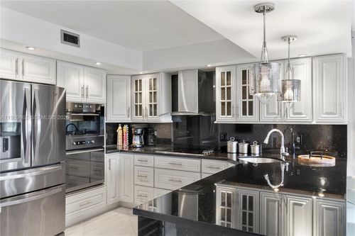 apt-517-300 Diplomat Pkwy, Hallandale Beach, FL, 33009-8729 | Card Image