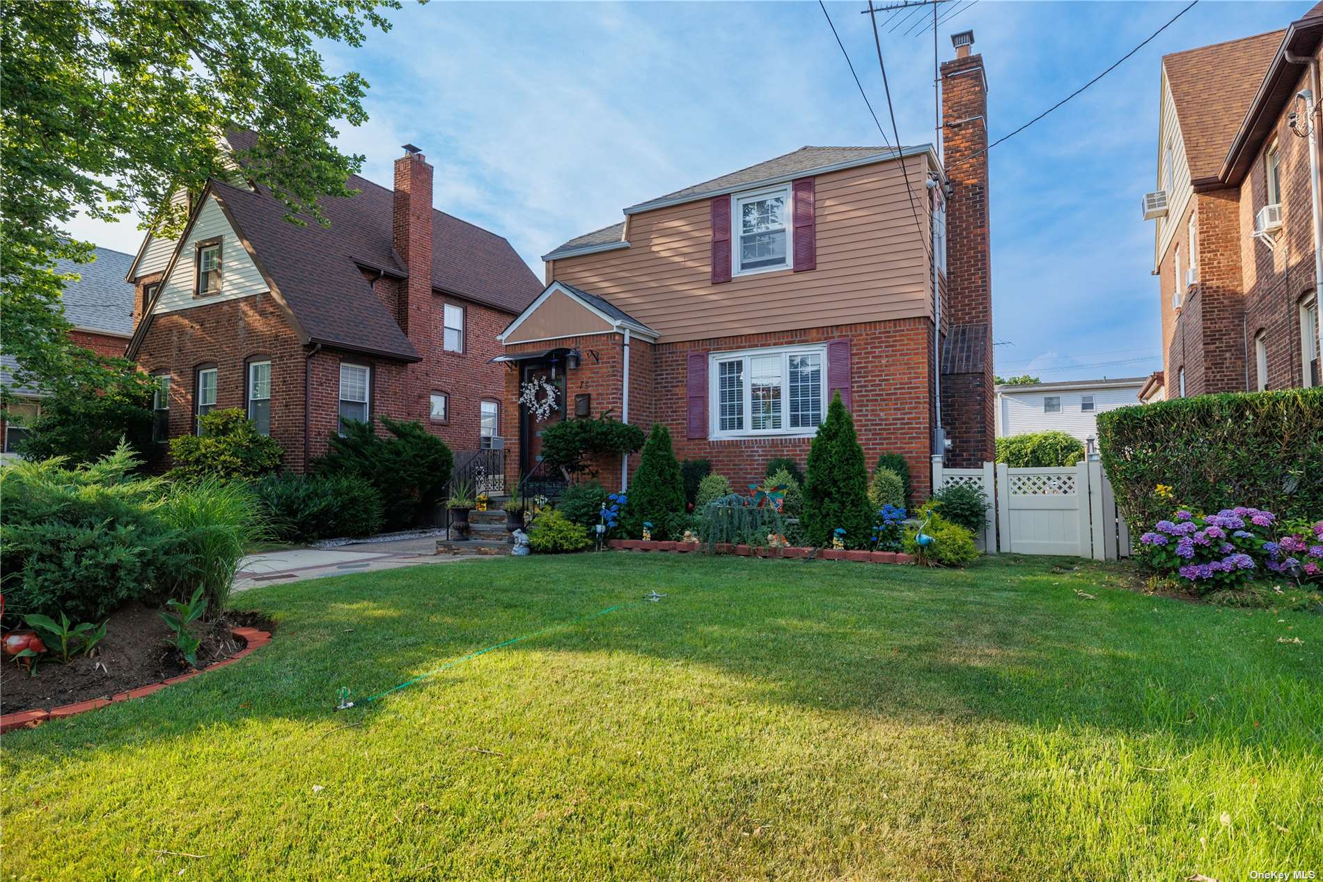Canterbury Gate , Lynbrook, NY 11563