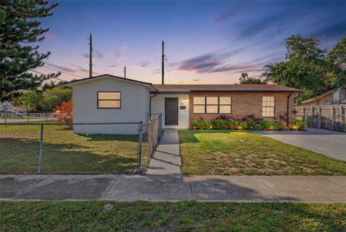 190 Ne 173rd St, North Miami Beach, FL, 33162-1735 | Card Image