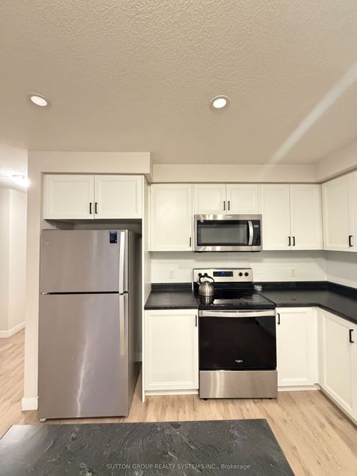 4-160 Stanley St, Simcoe, ON, N3Y0G6 | Card Image