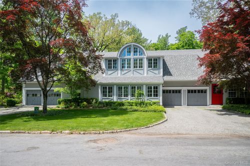 36-34-36 E Lake Stable Rd, Tuxedo Park, NY, 10987-4208 | Card Image