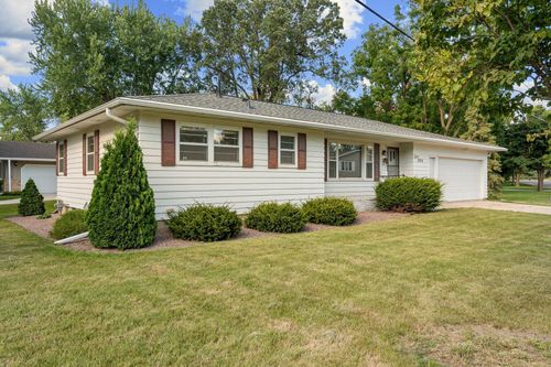 808 Cherry St, Owatonna, MN, 55060-1951 | Card Image