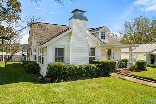 1713 Obrig Ave, Guntersville, AL, 35976-1829 | Card Image