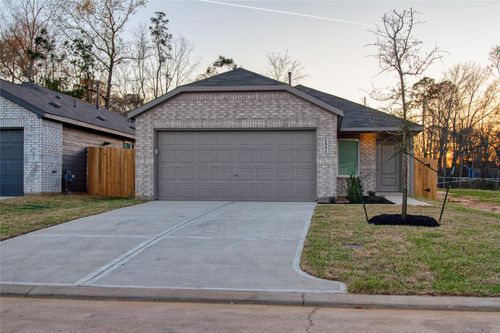 1551 Sunset Ridge Dr, Conroe, TX, 77303 | Card Image