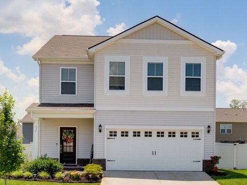 527 Torrey Pines Ln, Lebanon, TN, 37087-3860 | Card Image