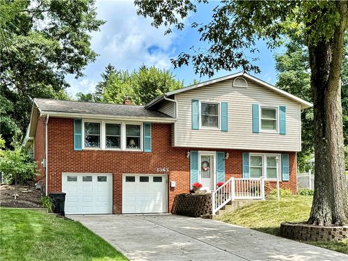 1343 Centerman Ave, Bethel Park, PA, 15102-3433 | Card Image