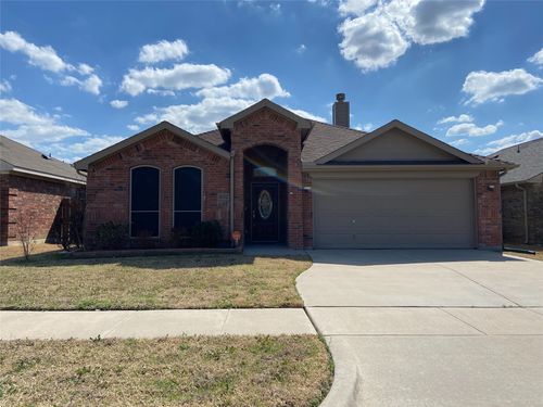 602 Gemstone Trl, Arlington, TX, 76002-4763 | Card Image