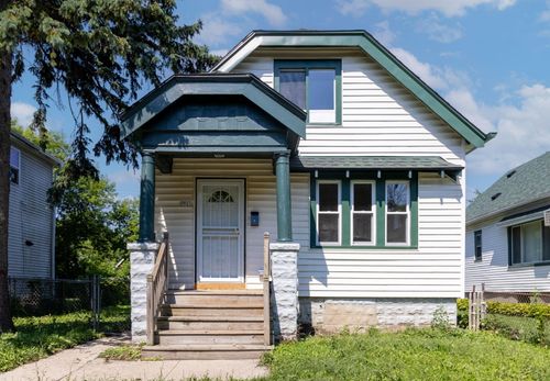2941 N 5th St, Milwaukee, WI, 53212-2329 | Card Image