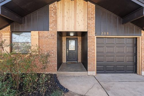 208 Sw 32nd Street, Moore, OK, 73160 | Card Image
