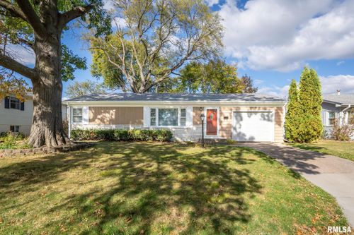 533 29th Ave, East Moline, IL, 61244-3149 | Card Image