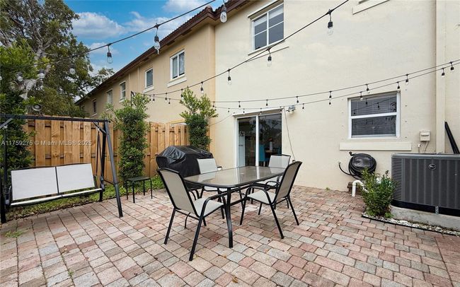 22130 Sw 89 Th Ct, Townhouse with 3 bedrooms, 3 bathrooms and null parking in Cutler Bay FL | Image 31