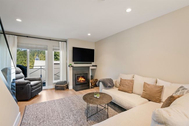17 - 2211 Marmot Place, Townhouse with 2 bedrooms, 1 bathrooms and 3 parking in Whistler BC | Image 7