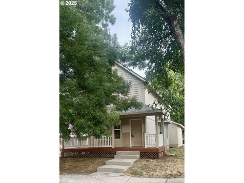 1817 E 37th St, Vancouver, WA, 98663-2584 | Card Image