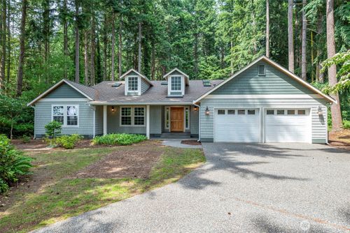 6301 Sahalee Court, Clinton, WA, 98236 | Card Image