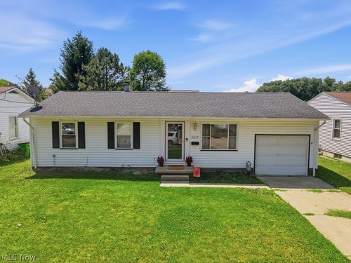 2619 Center Ave, Alliance, OH, 44601-4510 | Card Image