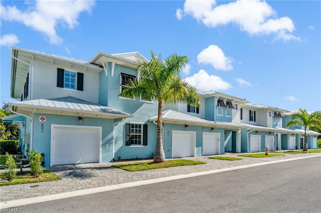 Residential in BONITA SPRINGS 2