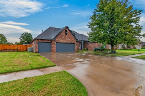 220 Pepper Grass Ct, Bartlesville, OK, 74006-2933 | Card Image