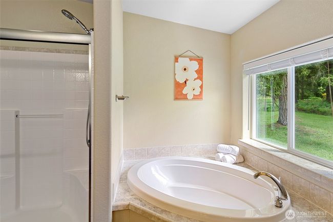 9380 Ne Wardwell Rd, House other with 3 bedrooms, 2 bathrooms and 2 parking in Bainbridge Island WA | Image 17