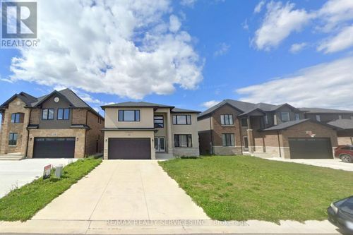 150 Tuscany Trail, Chatham, ON, N7M0R9 | Card Image