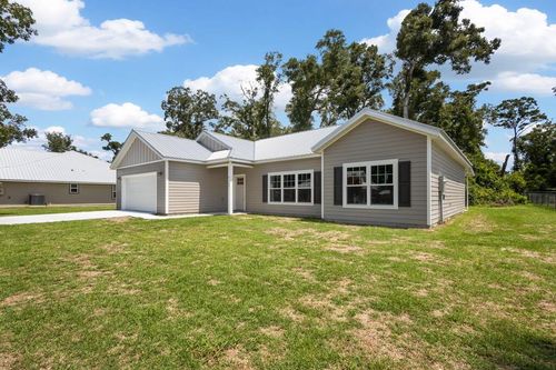 9100 Dorie Dr, Fanning Springs, FL, 32693-7796 | Card Image