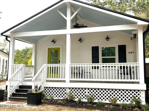 890 N Ashe Street, Southern Pines, NC, 28387 | Card Image