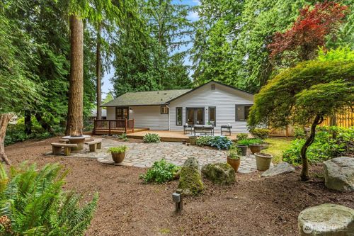 23407 35th Ave W, Brier, WA, 98036-8223 | Card Image