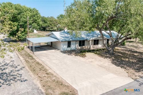 420 Briarwood Dr, San Marcos, TX, 78666-6877 | Card Image