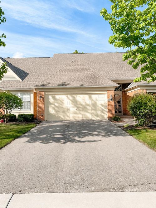 70-5455 Greenway Dr, Trenton, MI, 48183-7207 | Card Image