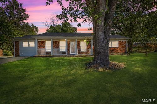 818 Sherwood Dr, Bismarck, MO, 63624-9033 | Card Image