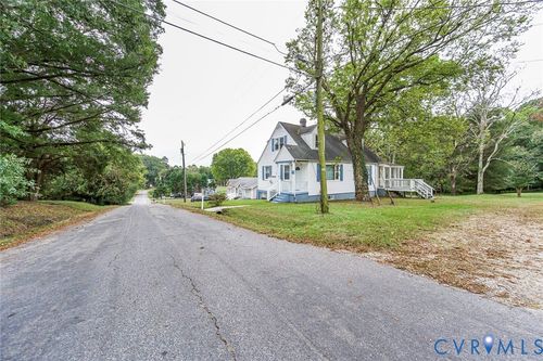 15500 Richmond St, Chester, VA, 23836-6431 | Card Image