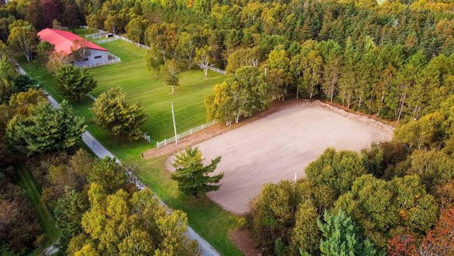 8816 E Bay Highway, House other with 6 bedrooms, 3 bathrooms and null parking in Middle Cape NS | Image 19
