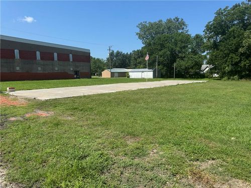 118 N Delaware St, Edna, KS, 67342-4215 | Card Image
