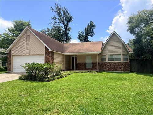 216 Woodridge Blvd, Mandeville, LA, 70471-2604 | Card Image