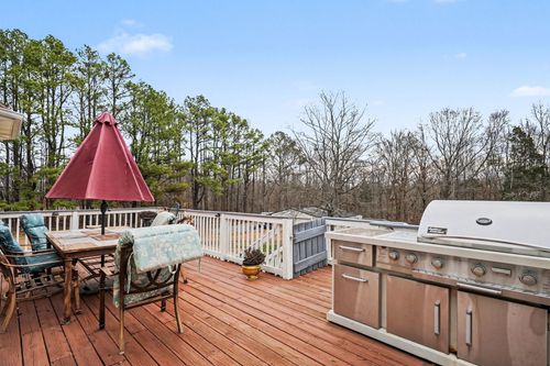 634 Bobbitt Rd, Ashland City, TN, 37015-2300 | Card Image