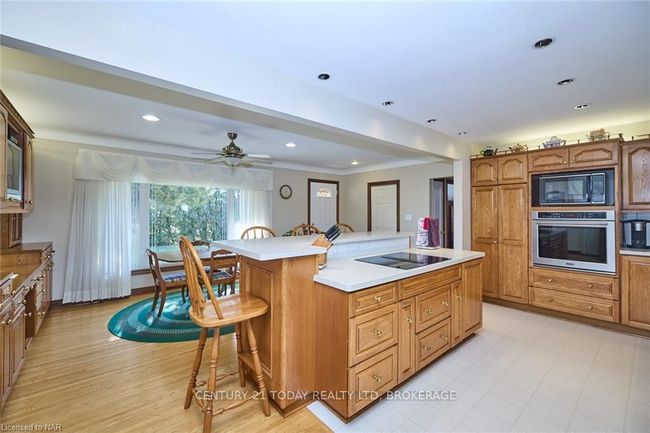 1284 Line 7 Rd, House other with 3 bedrooms, 2 bathrooms and 10 parking in Niagara on the Lake ON | Image 17