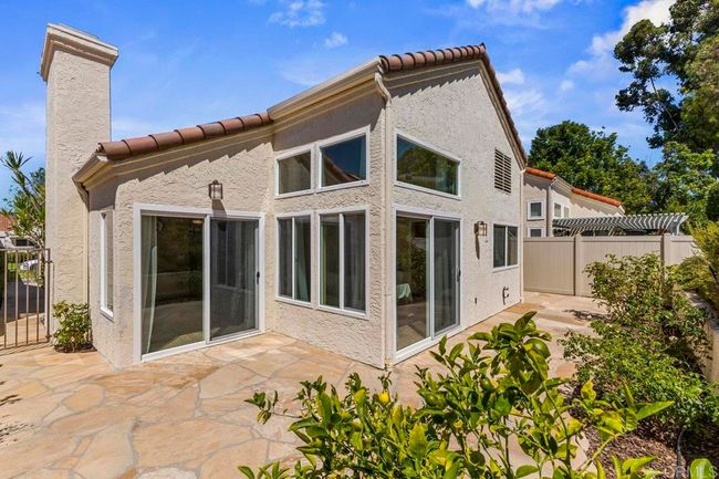 12157 Iron View Row, House other with 3 bedrooms, 2 bathrooms and 2 parking in San Diego CA | Image 20