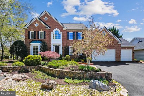 43287 Warwick Hills Ct, LEESBURG, VA, 20176-3951 | Card Image