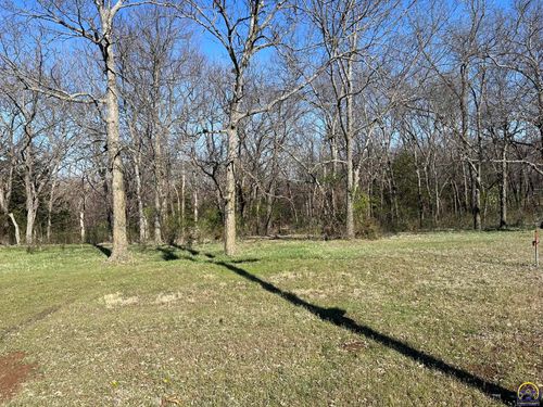 6481 Kimberly Dr, Ozawkie, KS, 66070-4102 | Card Image