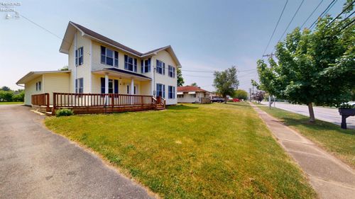 628 W Maple St, Clyde, OH, 43410-1548 | Card Image