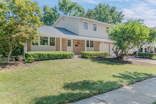 922 E Pratt Dr, Palatine, IL, 60074-7142 | Card Image