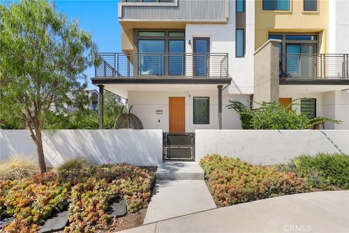 201 Merit, Irvine, CA, 92618-1416 | Card Image