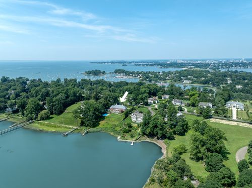 101 Long Neck Point Rd, Darien, CT, 06820-5815 | Card Image