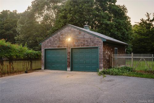 756 Main Rd, Riverhead, NY, 11901 | Card Image