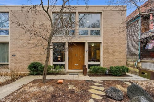 5631 S Blackstone Ave, Chicago, IL, 60637-1827 | Card Image