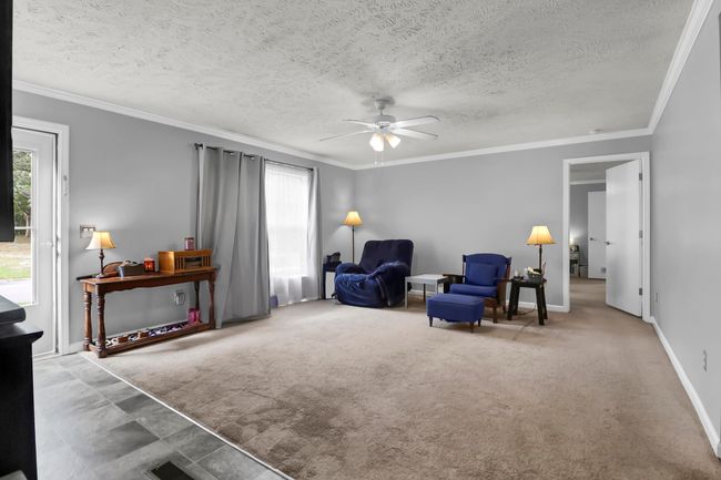 320 E Poplar | Image 11